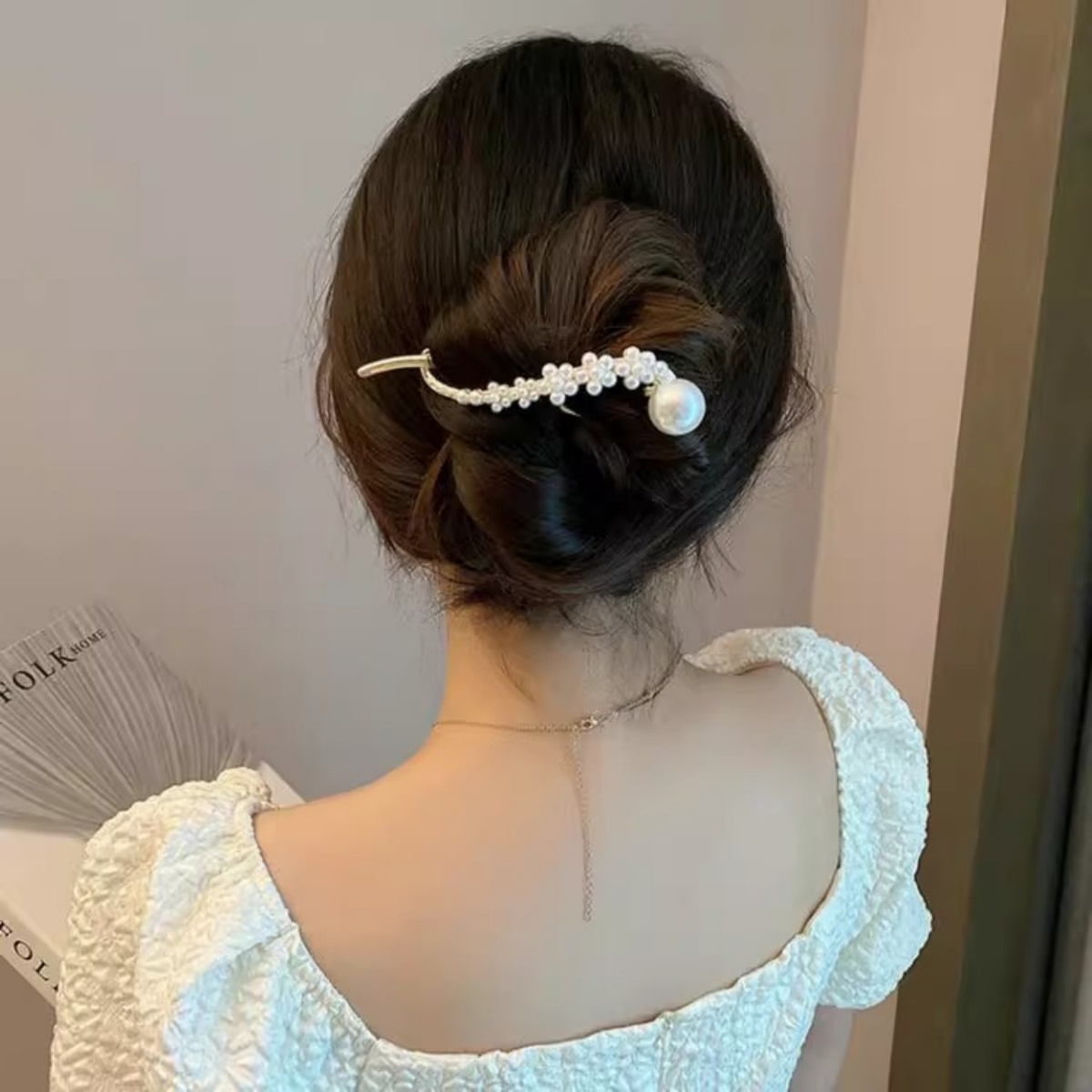 Elegant Glitter Pearl Hair Cli - Lifestyle Of Korean recension och pris